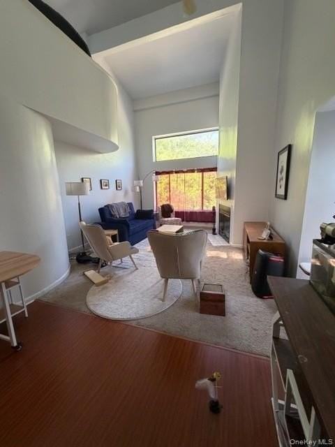 352 N Greeley Ave - Photo 6 of 23