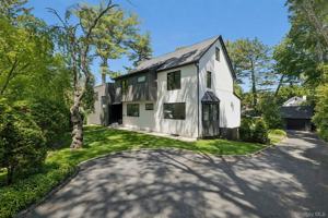 featured image of 112 Huntington Rd