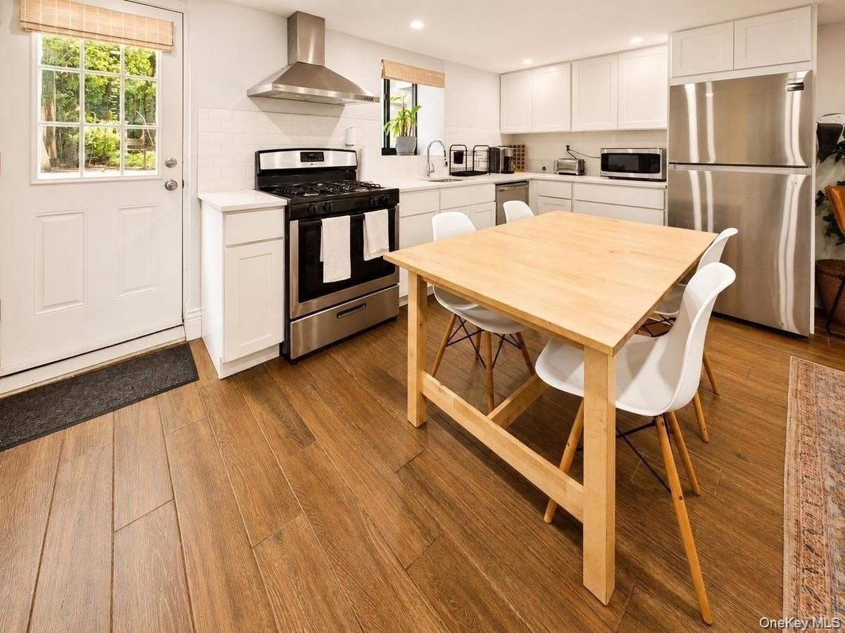 3 Jardine Pl #1F - Photo 3 of 8