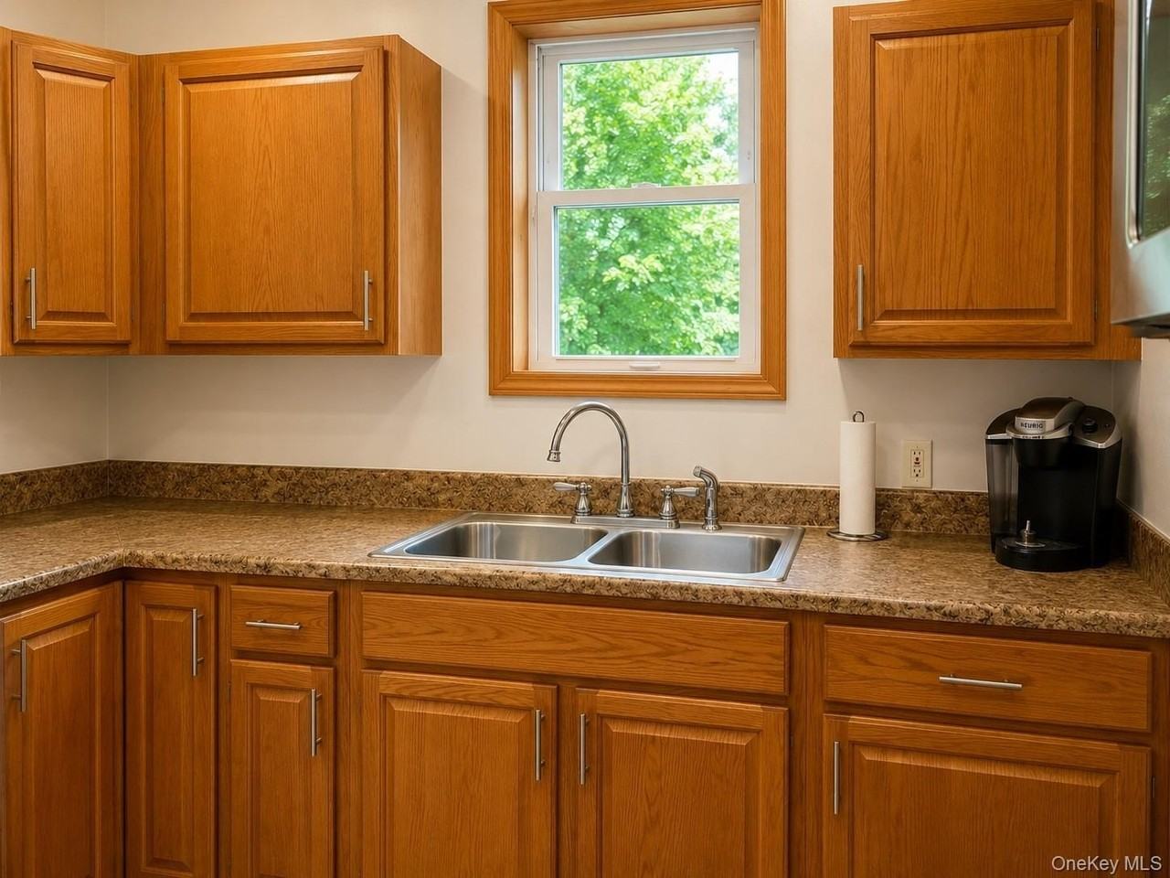 27 Midway Dr - Photo 5 of 13