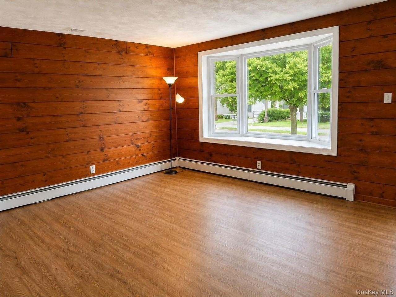 27 Midway Dr - Photo 6 of 13
