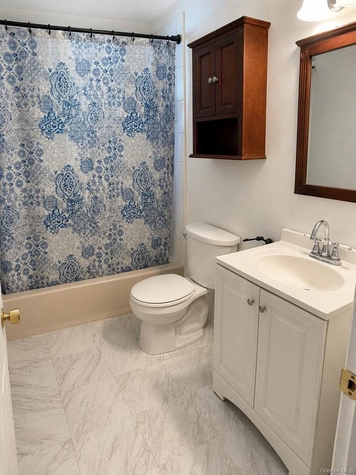 27 Midway Dr - Photo 7 of 13