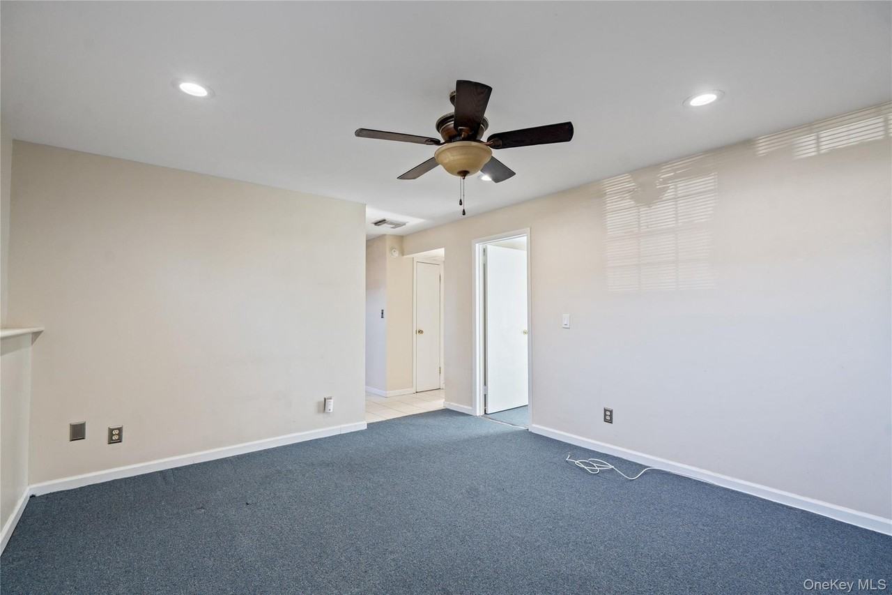 445 S Wellwood Ave - Photo 4 of 19