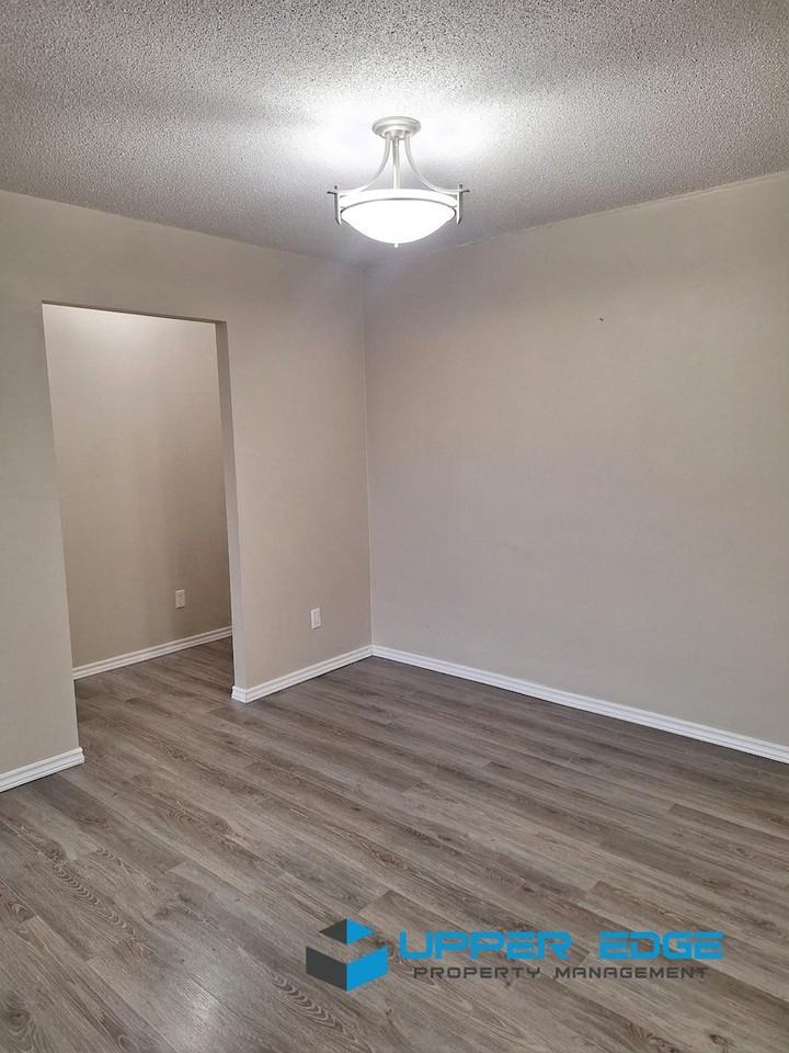 480 Kenaston Boulevard - Photo 3 of 13