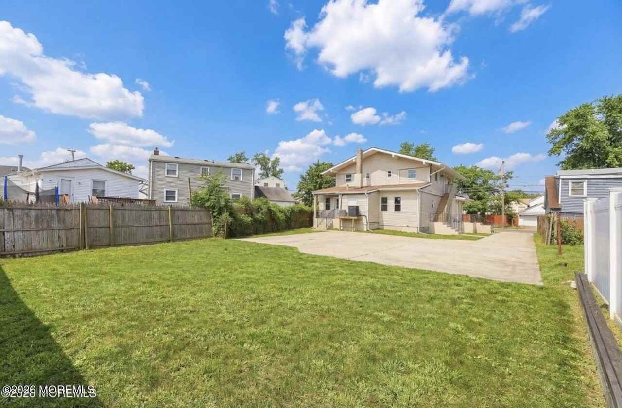 40 Twilight Ave #2 - Photo 3 of 13