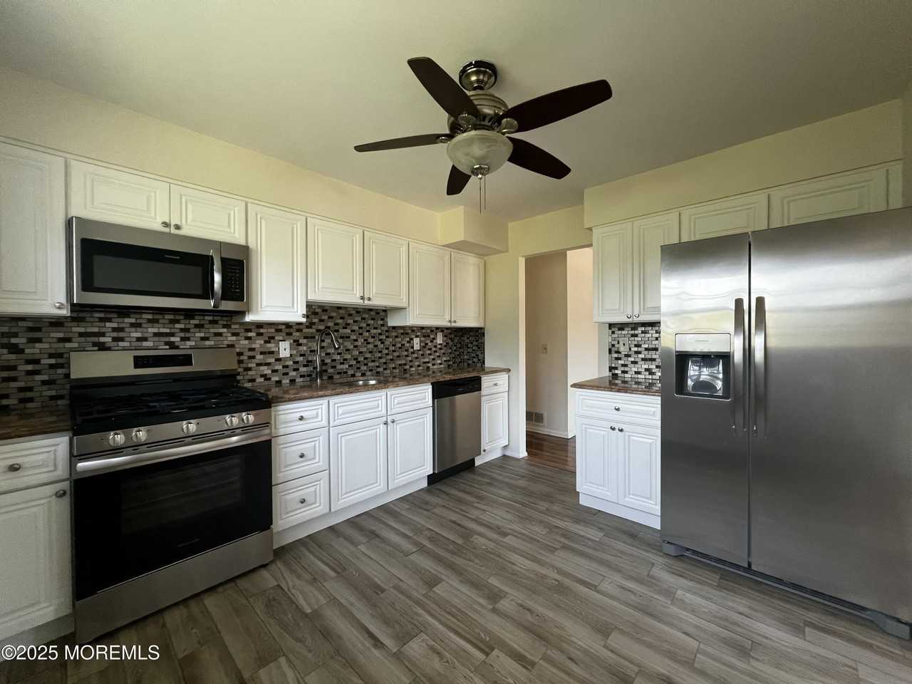316 Spring St - Photo 2 of 12