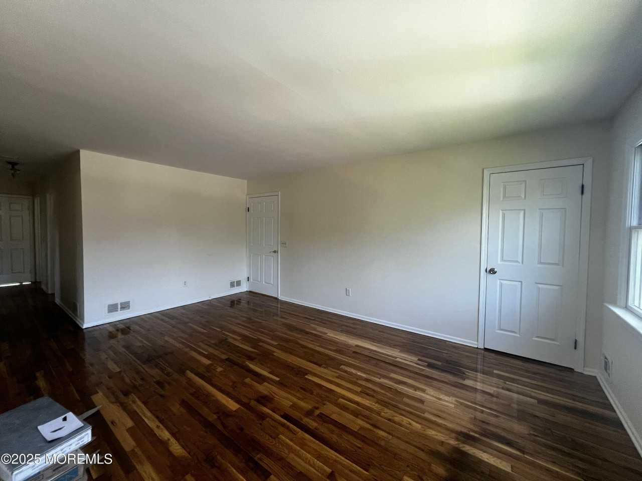 316 Spring St - Photo 6 of 12