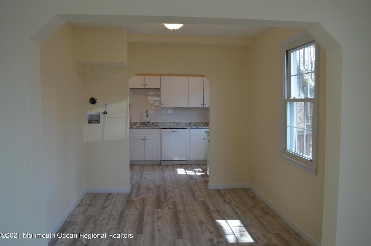 186 S Park Ave - Photo 6 of 32