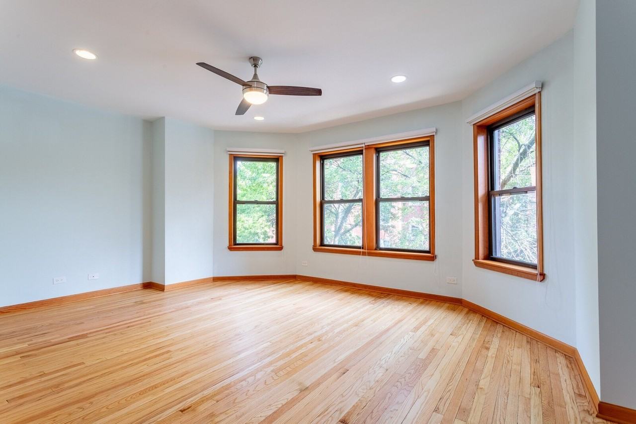 2716 N Sawyer Ave #2B - Photo 2 of 17