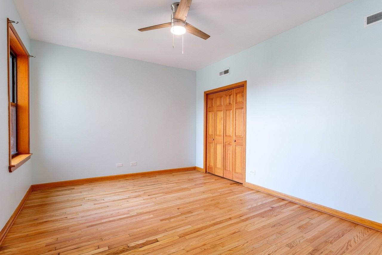 2716 N Sawyer Ave #2B - Photo 7 of 17
