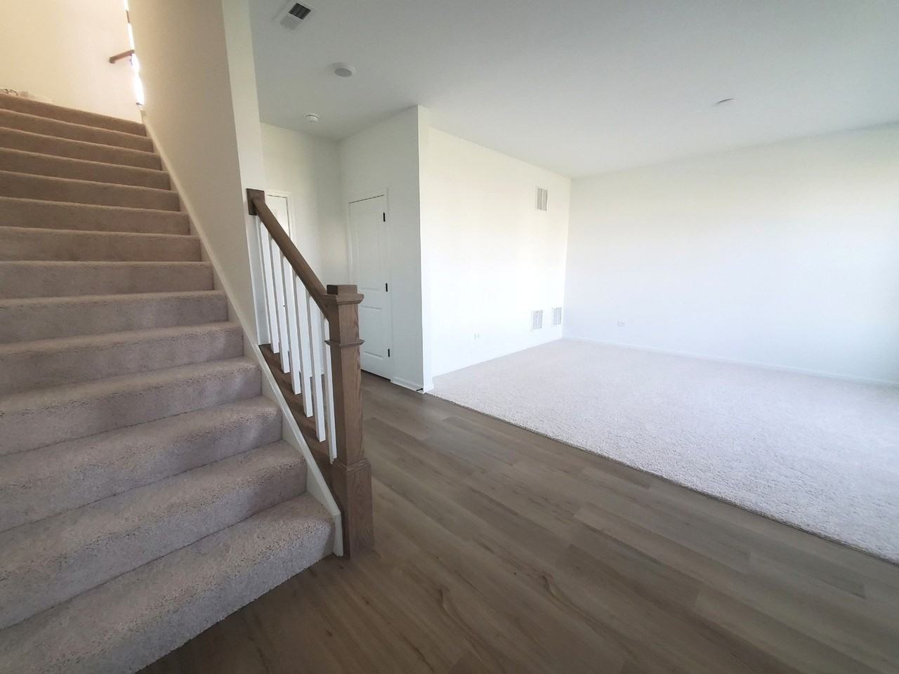 4499 Chelsea Manor Cir - Photo 2 of 12