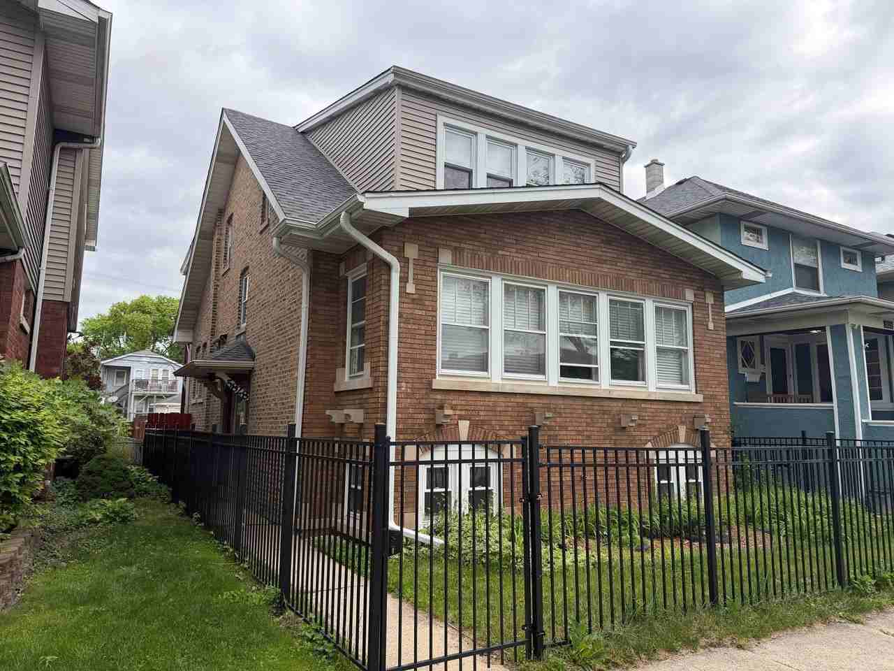5828 W Berenice Ave #2 - Photo 2 of 7