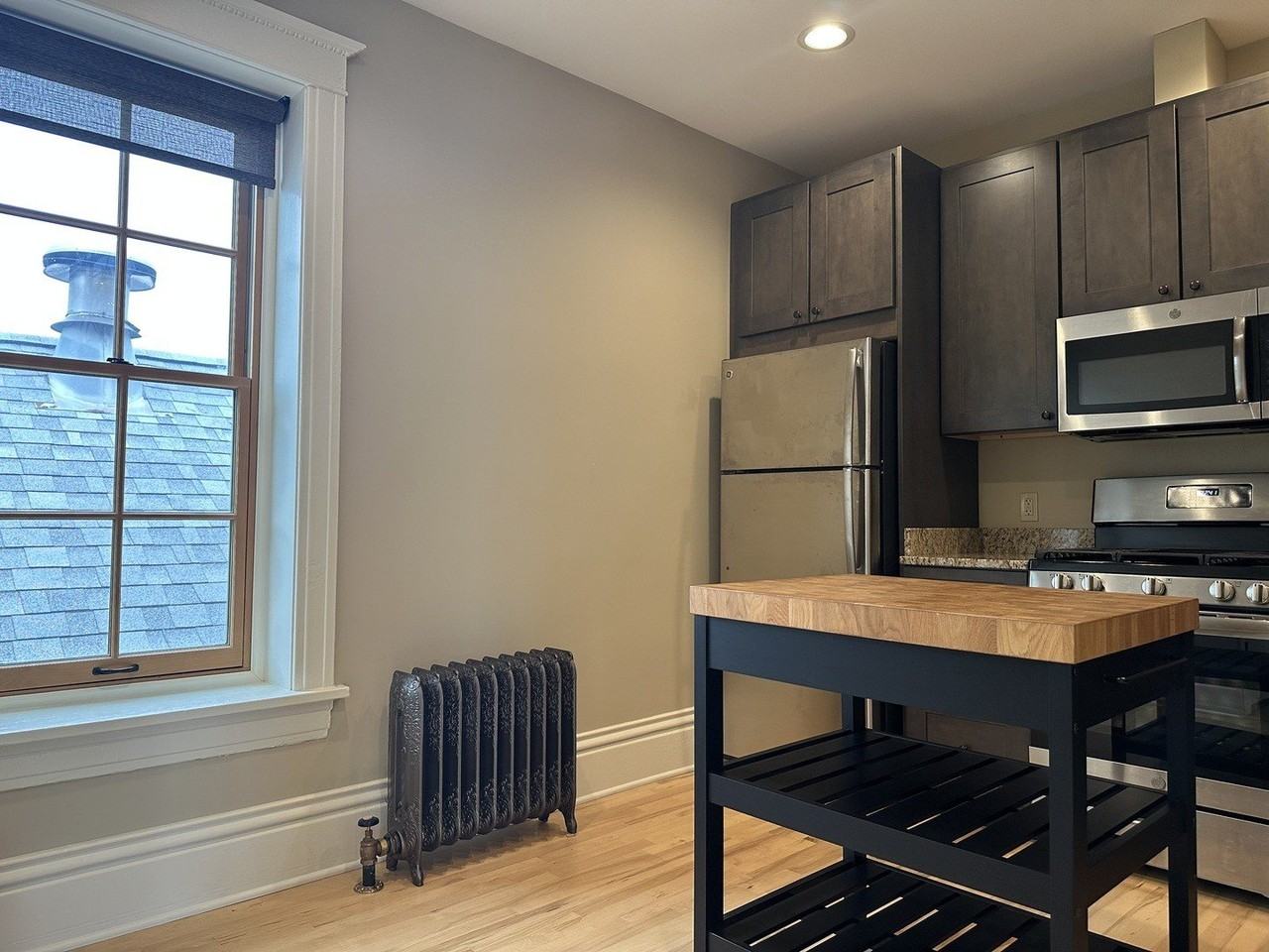 129 S Batavia Ave #2EAST - Photo 6 of 20