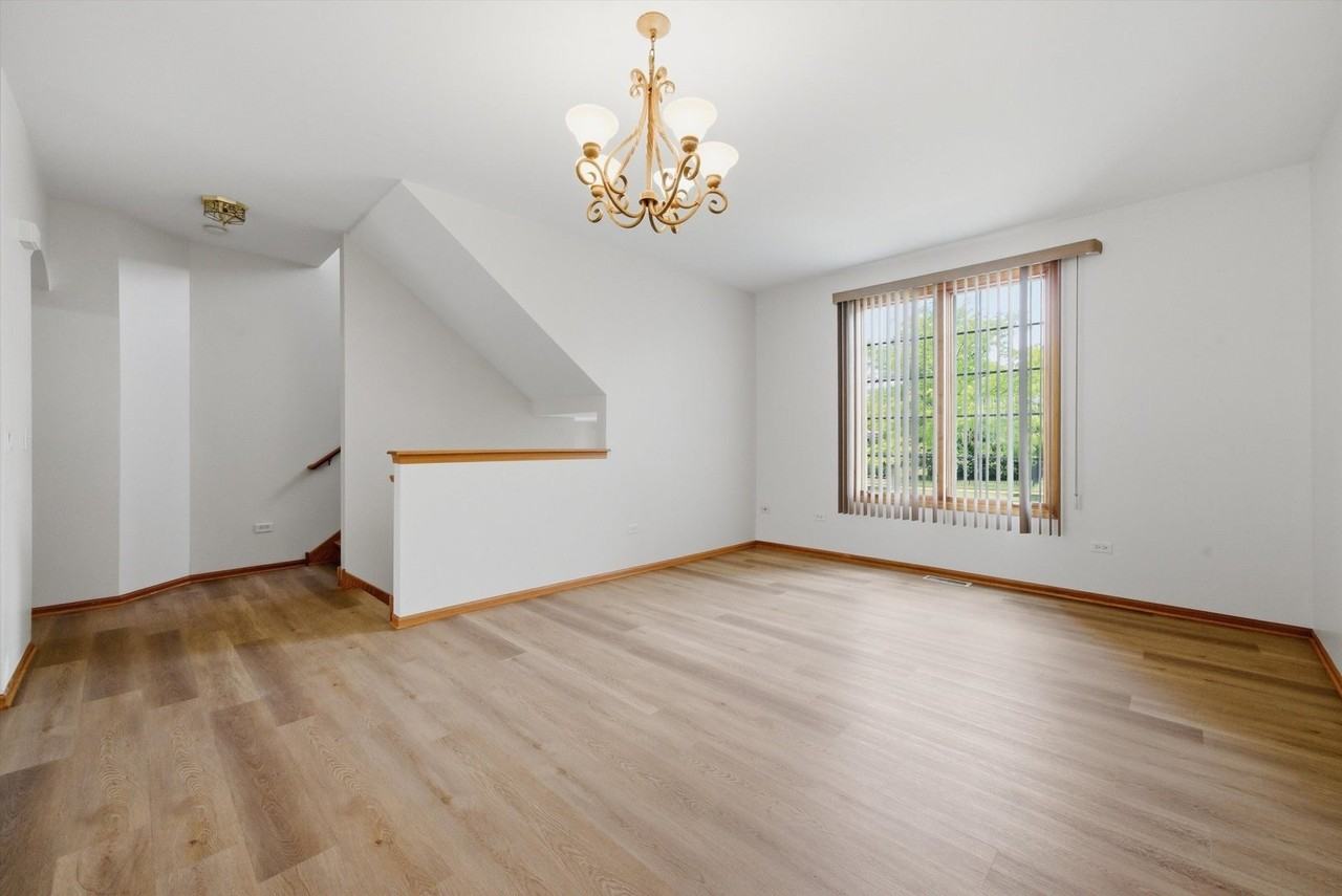 10652 Dani Ln - Photo 2 of 21
