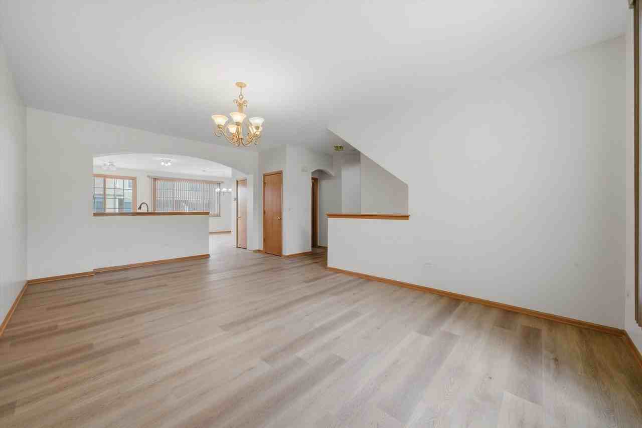 10652 Dani Ln - Photo 3 of 21