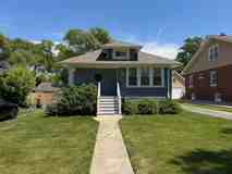 327 S Michigan Ave - Photo 1 of 1