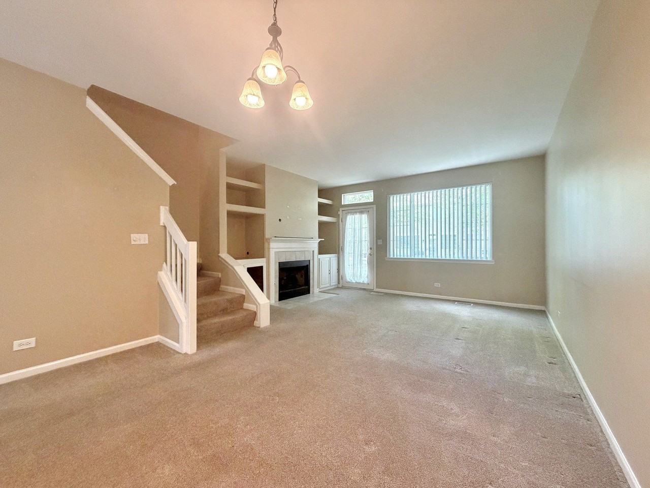 51 S Oakhurst Dr - Photo 2 of 19