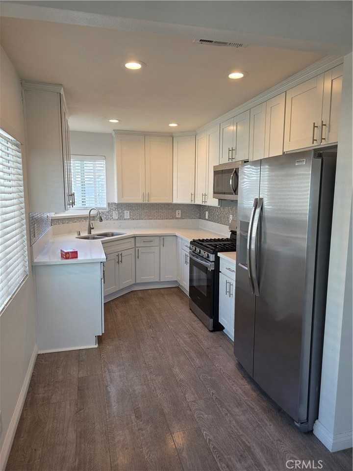 17557 Lemay Pl - Photo 4 of 10