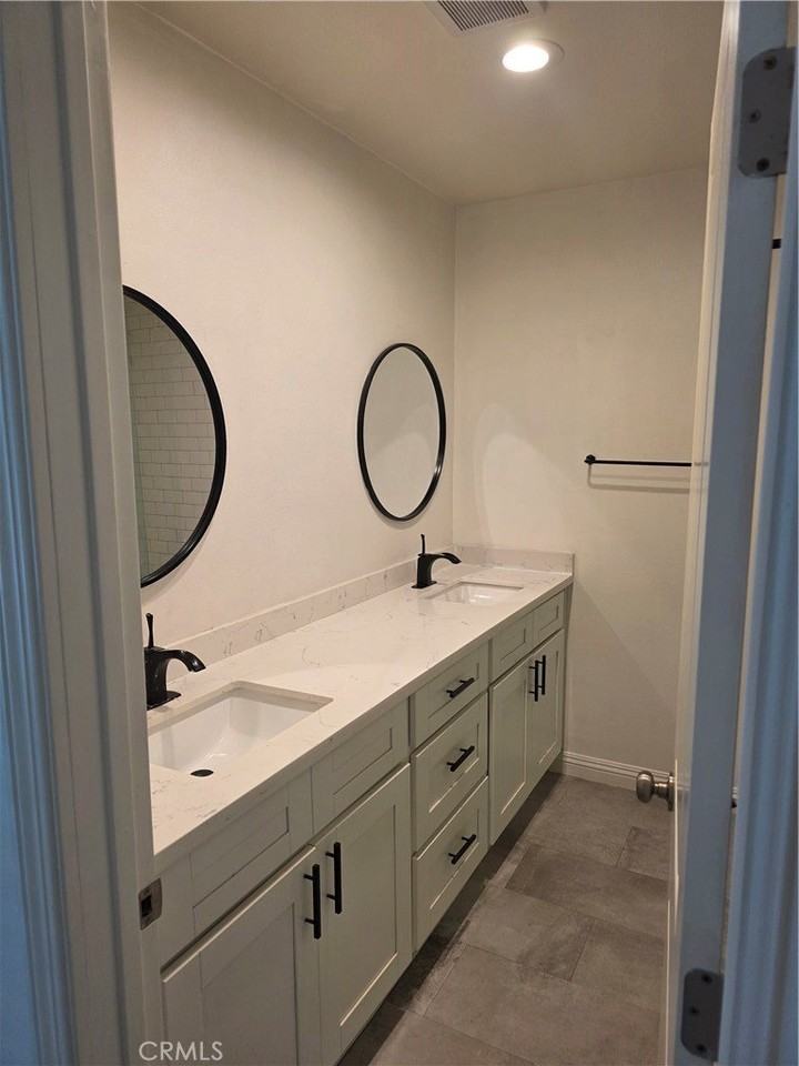 17557 Lemay Pl - Photo 6 of 10