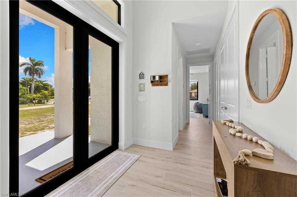 2547 Storter Ave - Photo 4 of 29