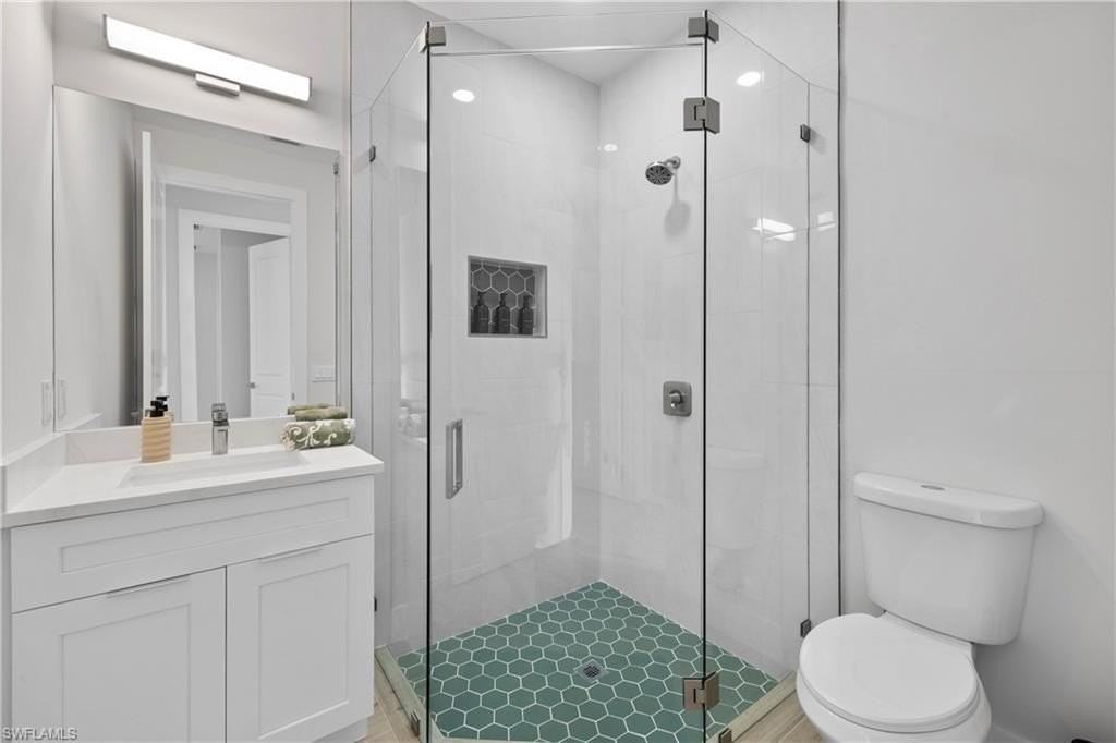 2547 Storter Ave - Photo 6 of 29
