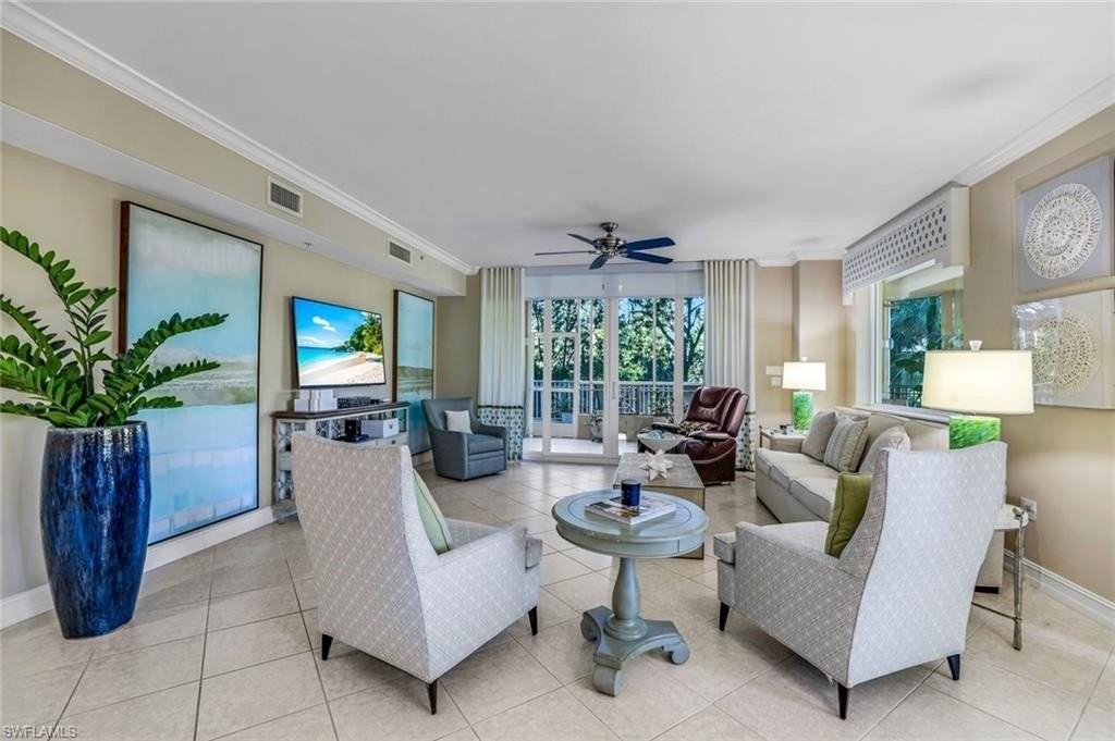 2728 Tiburon Blvd E #105 - Photo 4 of 22