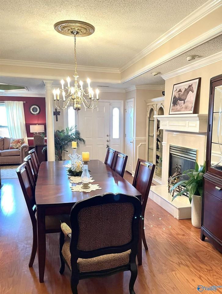2217 Yorkshire Se - Photo 2 of 13