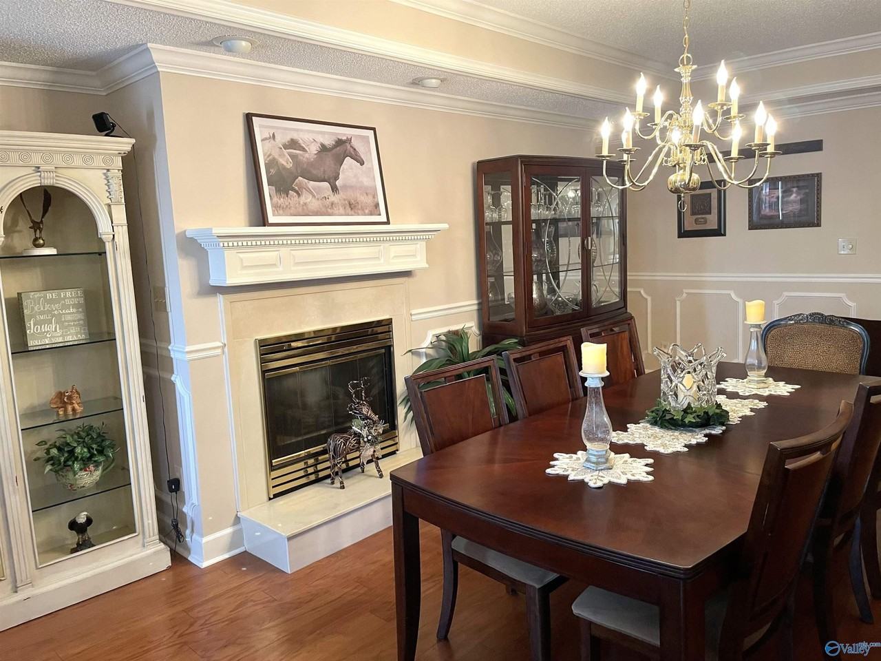 2217 Yorkshire Se - Photo 3 of 13