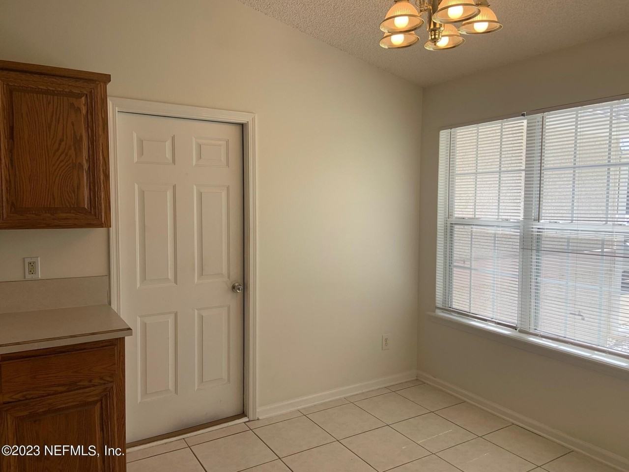 2704 Ian Ct - Photo 5 of 23