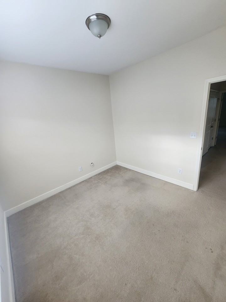 2817 Seneca Creek Ln Se #1 - Photo 5 of 13
