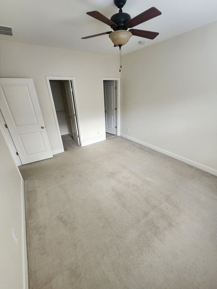 2817 Seneca Creek Ln Se #1 - Photo 6 of 13