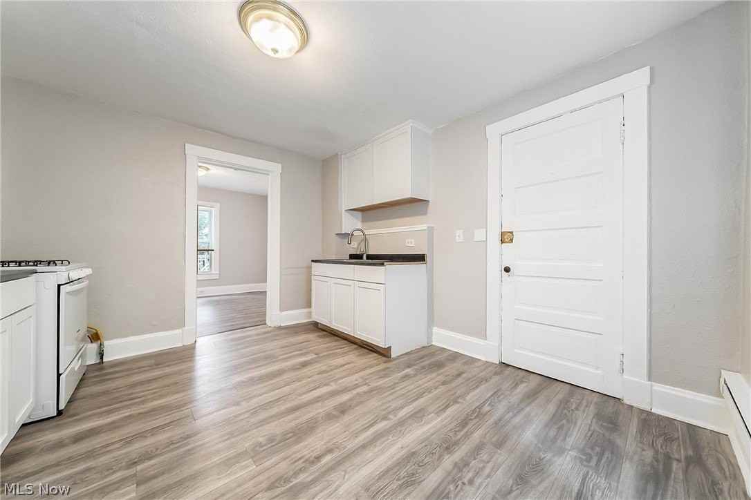 2036 Lark St - Photo 5 of 23