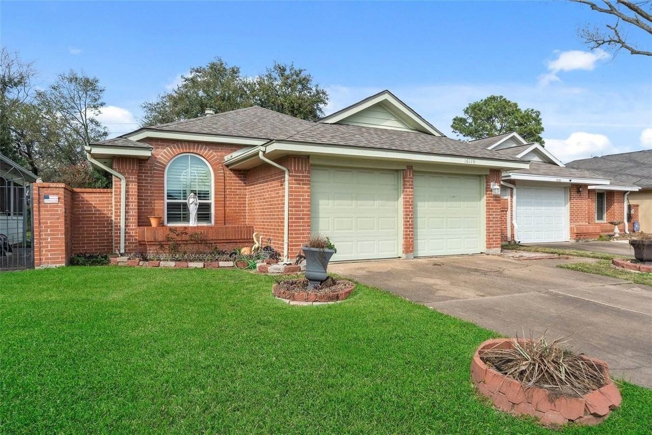16170 Golden Sands Dr - Photo 2 of 21