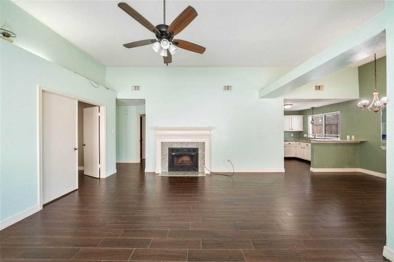 16170 Golden Sands Dr - Photo 7 of 21