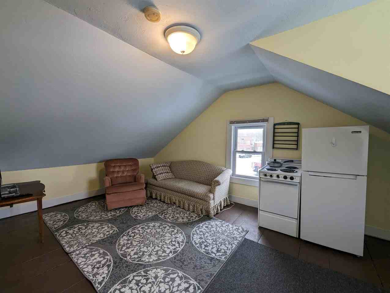 8 6th St #C - Photo 6 of 8