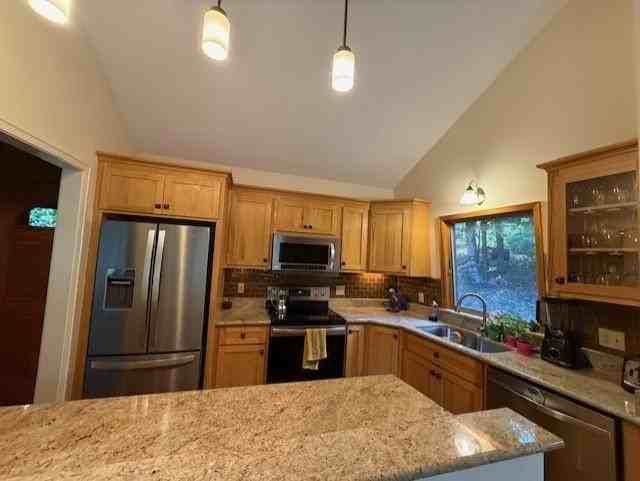 38 Pine Grove Rd - Photo 2 of 16