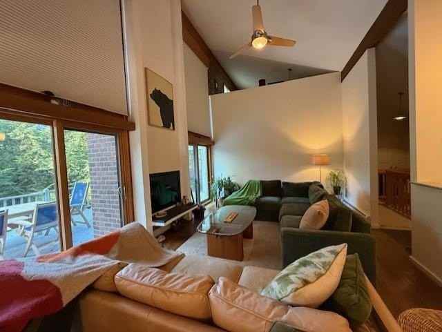 38 Pine Grove Rd - Photo 4 of 16