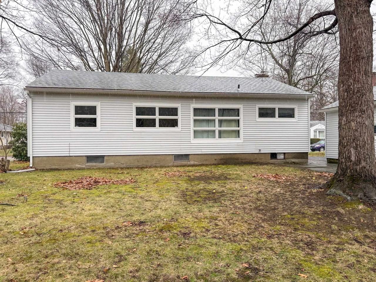 38 Marshall Dr - Photo 3 of 39