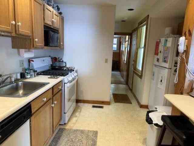 3 Clearwater Dr - Photo 3 of 14