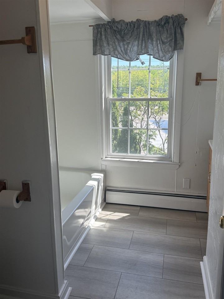 21 Plymouth St - Photo 7 of 12