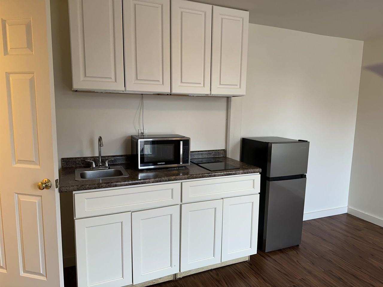 23 Main St #3 - Photo 5 of 10