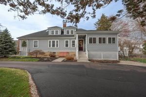 featured image of 749 Maple St