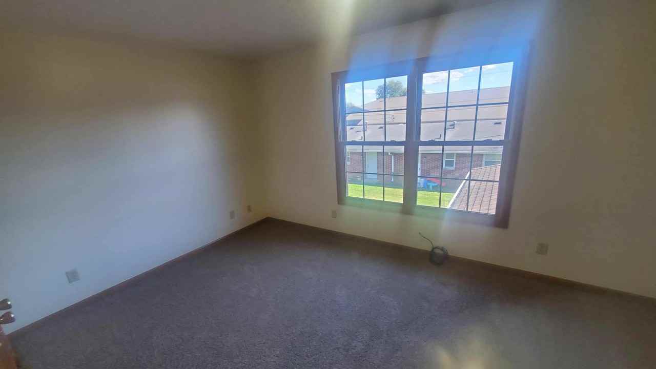 1479 S Main St #1 - Photo 4 of 10