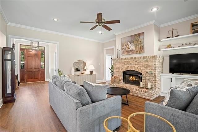 2225 Labarre St - Photo 6 of 26