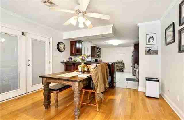 6958 Orleans Ave - Photo 5 of 19