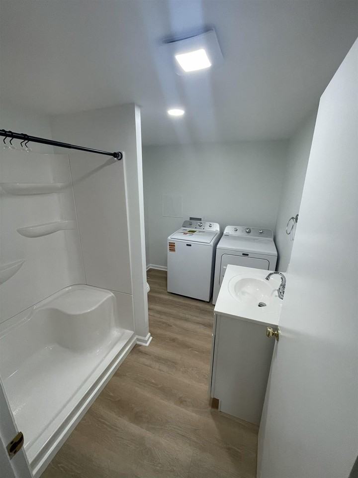 153 Oak Creek Ln - Photo 7 of 9