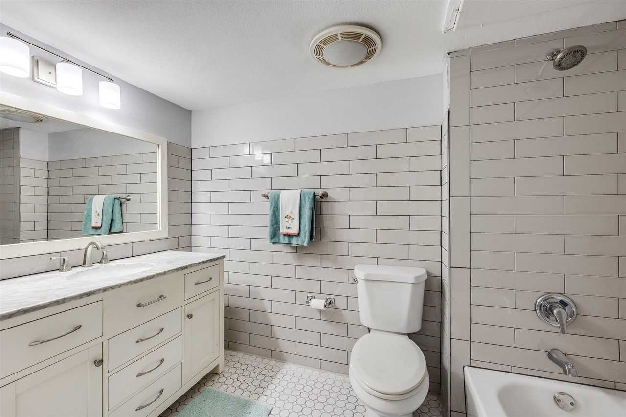 5725 Harvest Hill Rd #2041 - Photo 7 of 12