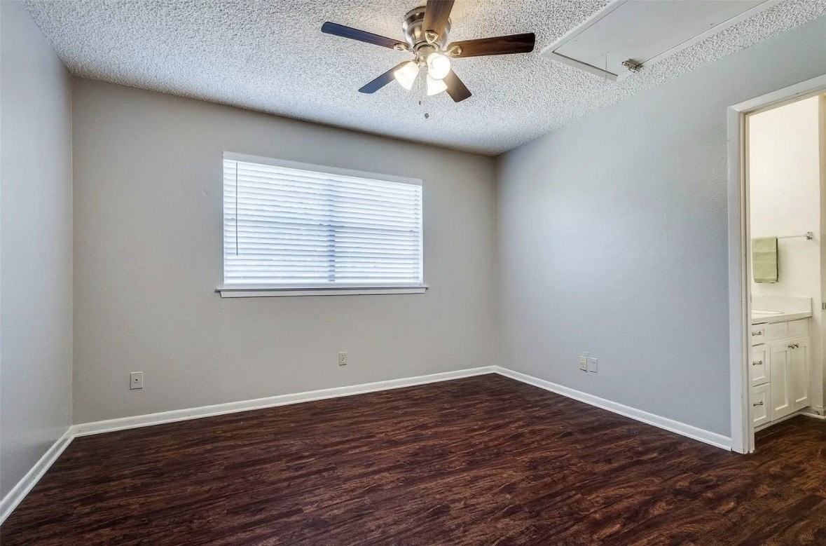 627 Texas St - Photo 6 of 10