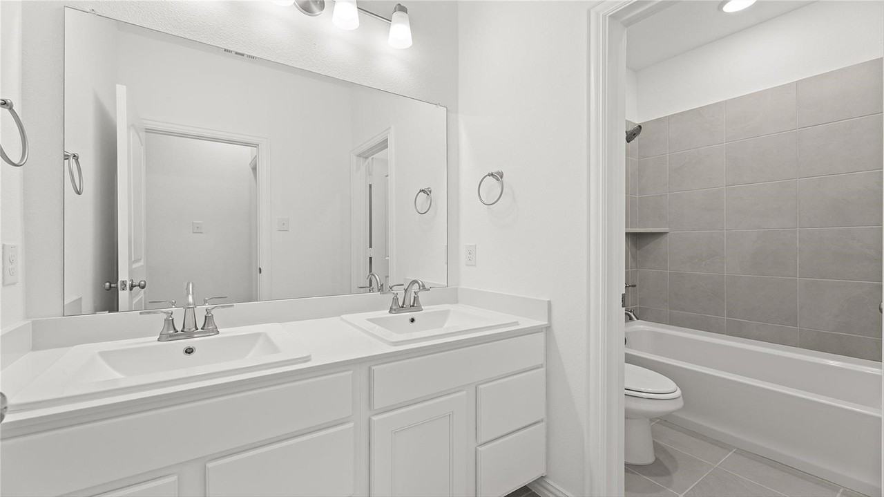 3809 Paradise Way - Photo 2 of 16