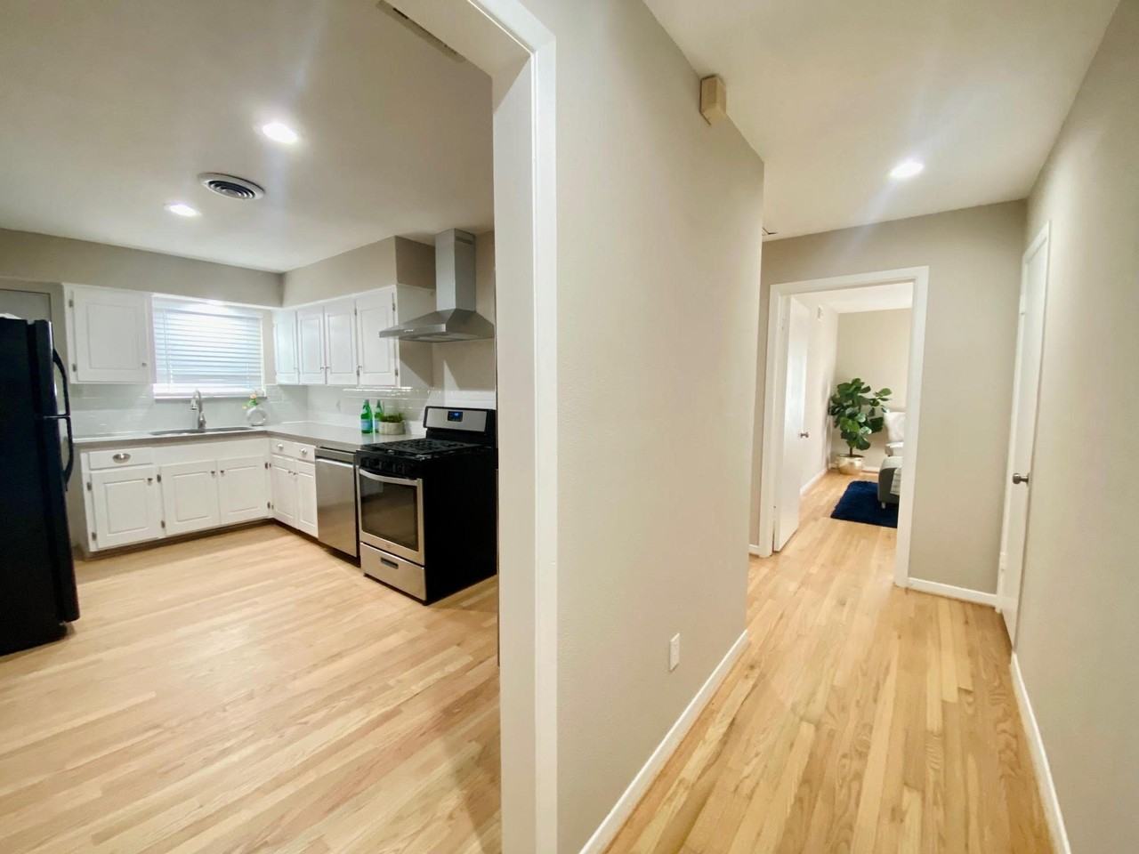 6554 Ascot Ln - Photo 7 of 19